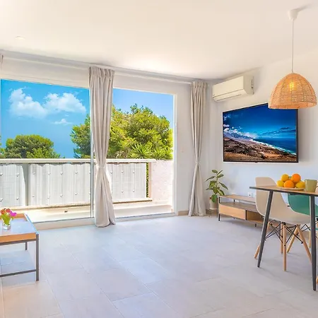 Great Apartment: Sea Views, Terrace And Pool